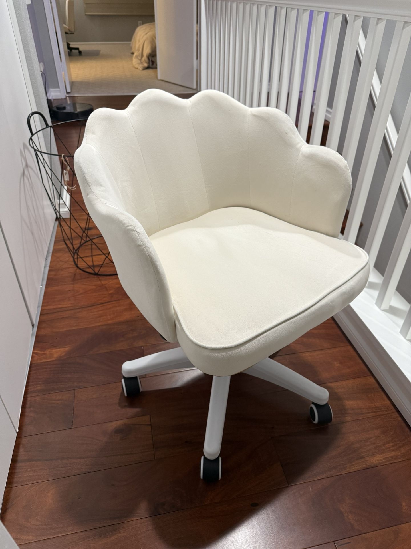 Makeup Vanity Chair Women’s