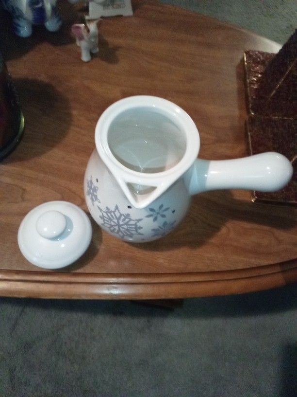 Christmas Tea Pot