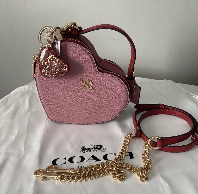 Coach Heart Crossbody Bag 🩷