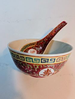 Decorative Chinese Soup Bowl And Spoon
