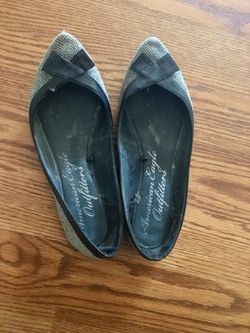 AEO Women’s Flats Size 9
