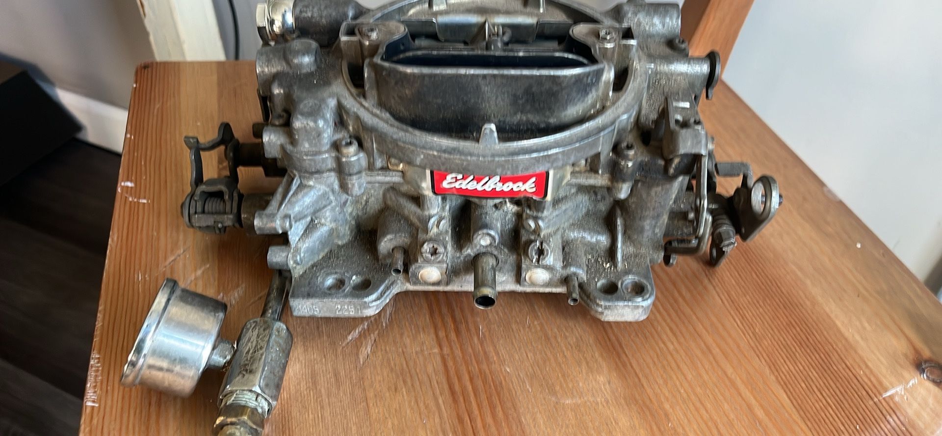 Edelbrock Carburetor 650 CFM