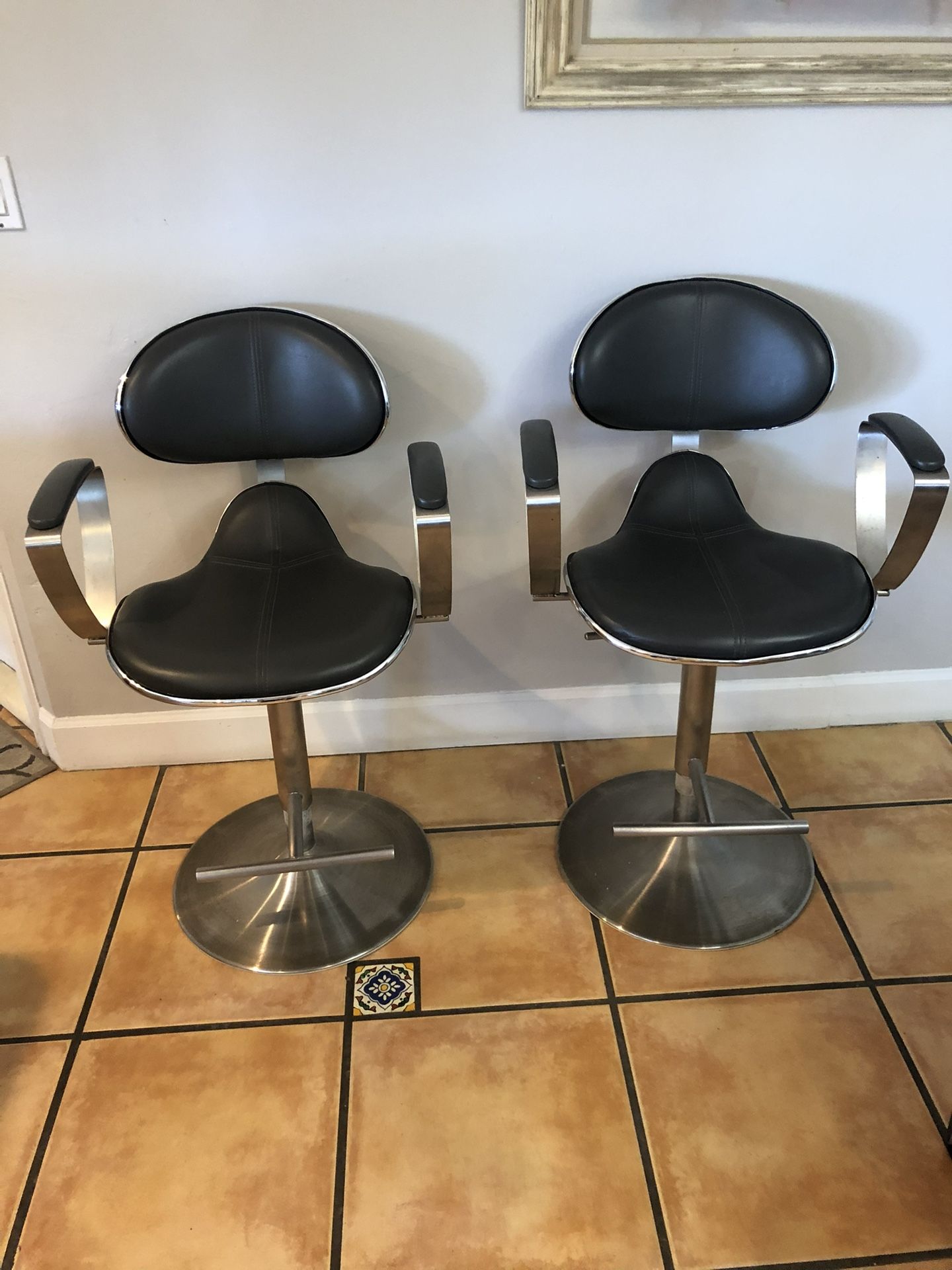 Bar & Dining Barstools - Matrix Import Designer stools in stainless steel - height adjustable swivel stool with armrest