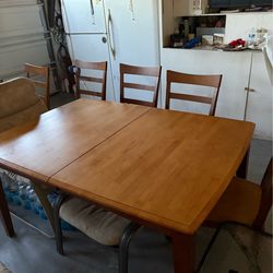 Family Dining Room Table $200 obo