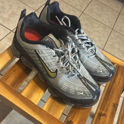 Vapormax 360 Size 10