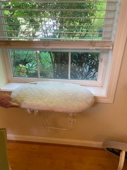 K&H heated window sill cat beds