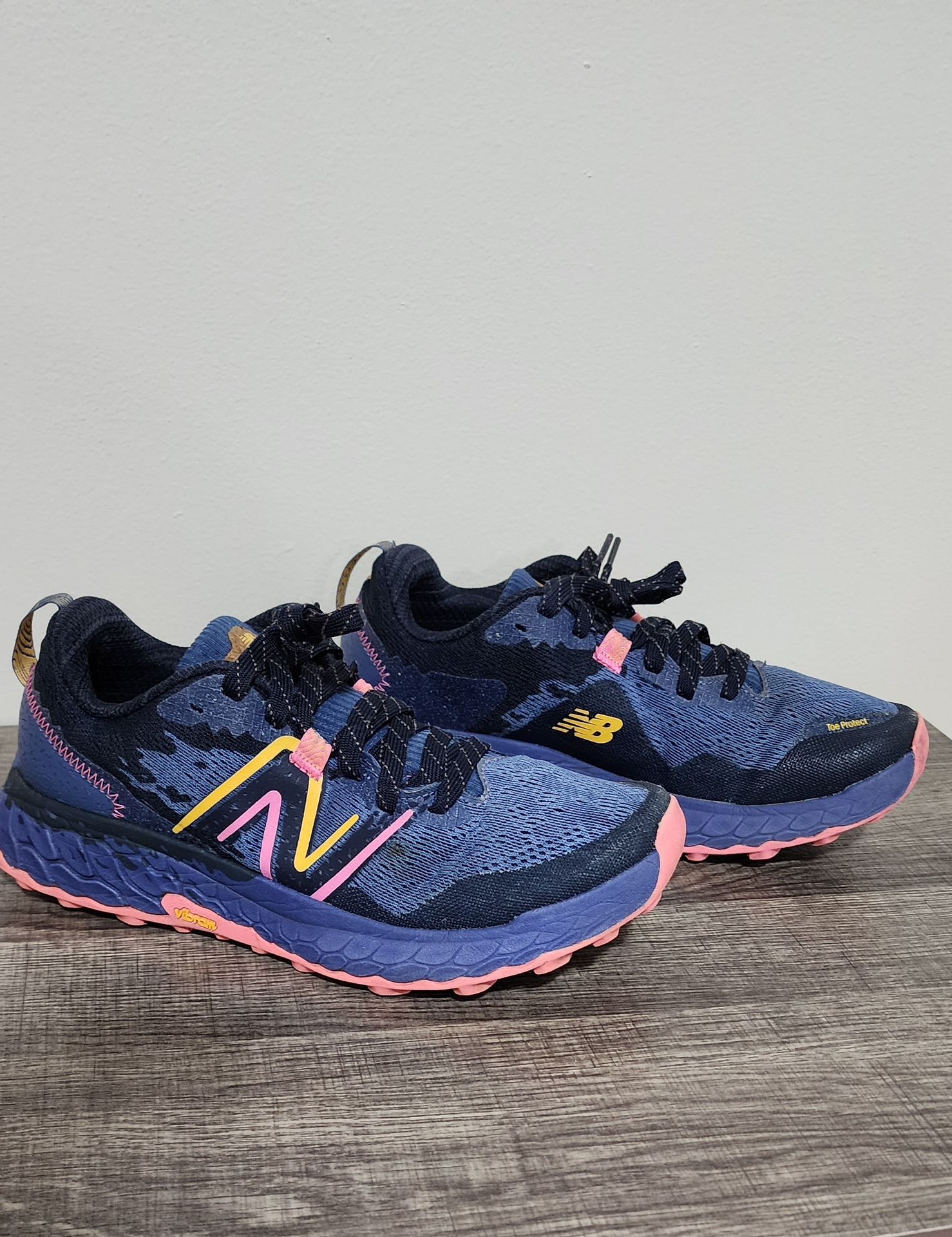 New Balance Women Shoes Size 9.5