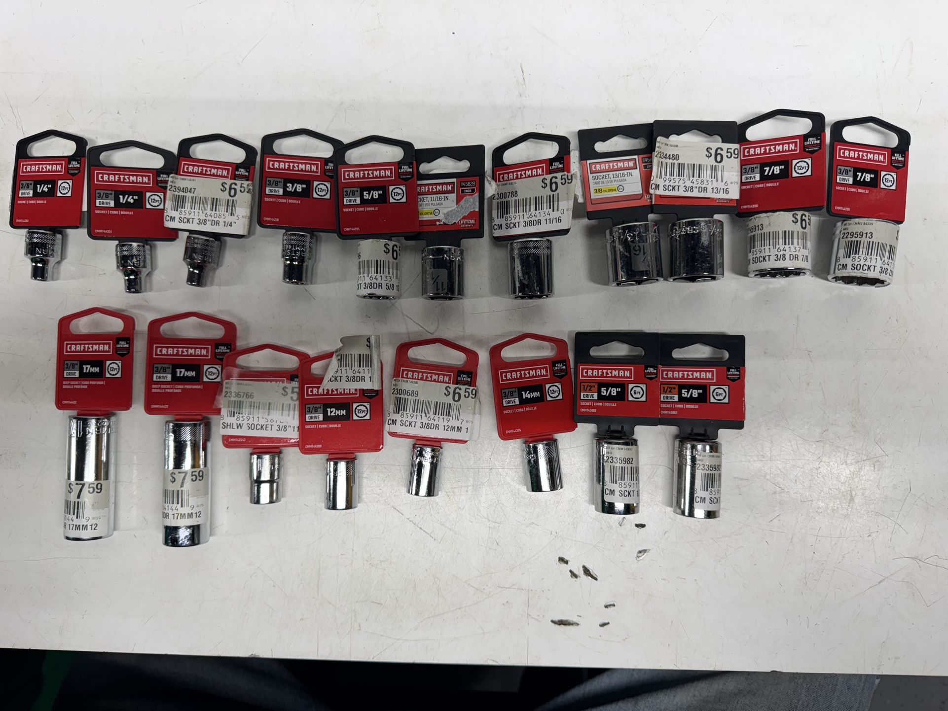 3/8” Craftsman Sockets (17) And (2) 1/2” Sockets. Must Pickup