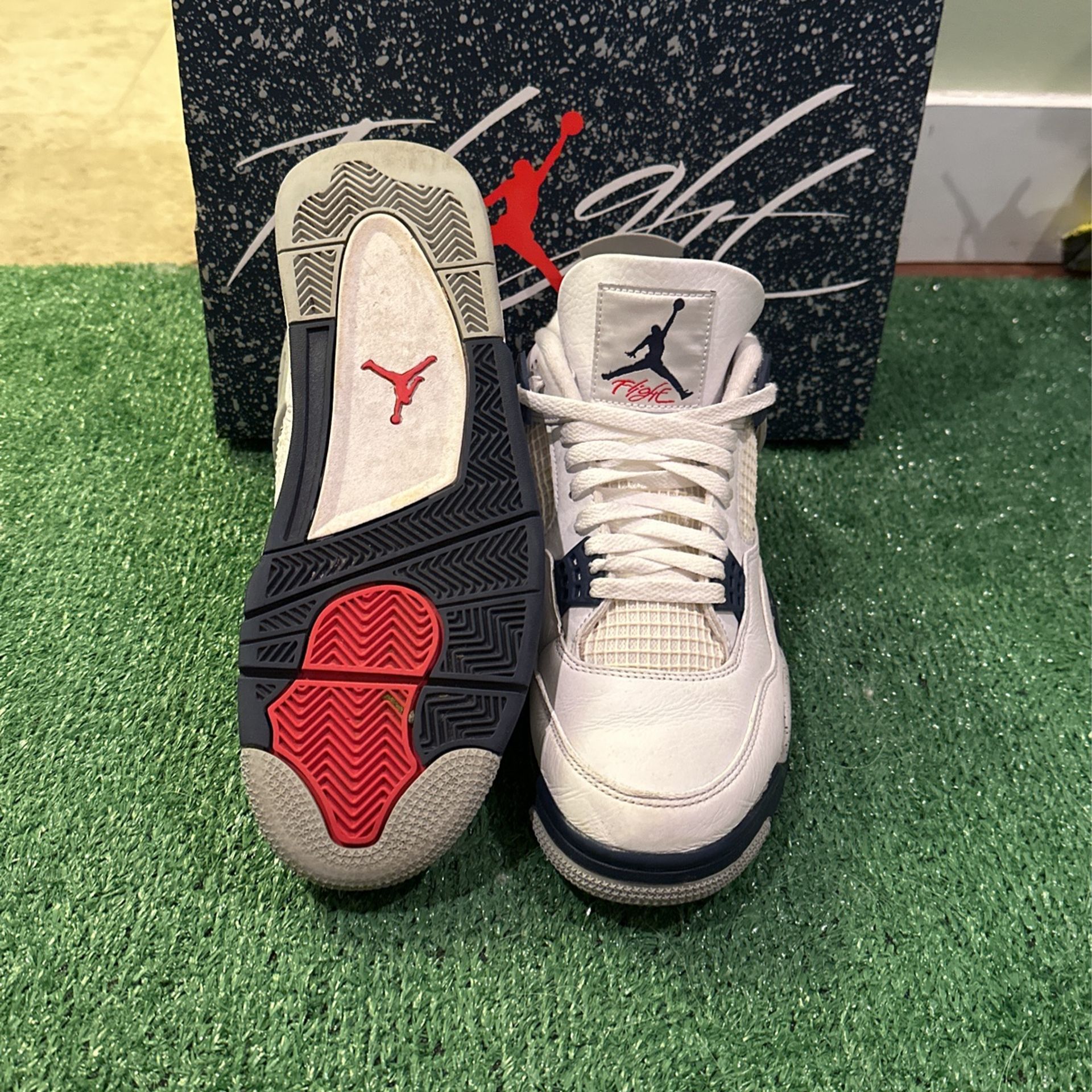 Air Jordan 4 Midnight Navy Size 10.5 With Box