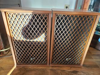 Vintage Sansui SP-25 Speakers Matching Pair Classic Wood Cabinets