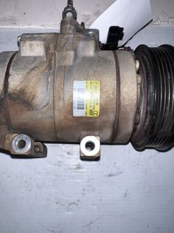 11-16 Ford F-250 F-350 6.2L Gas Engine AC Compressor Assembly OEM BC3419D629CB