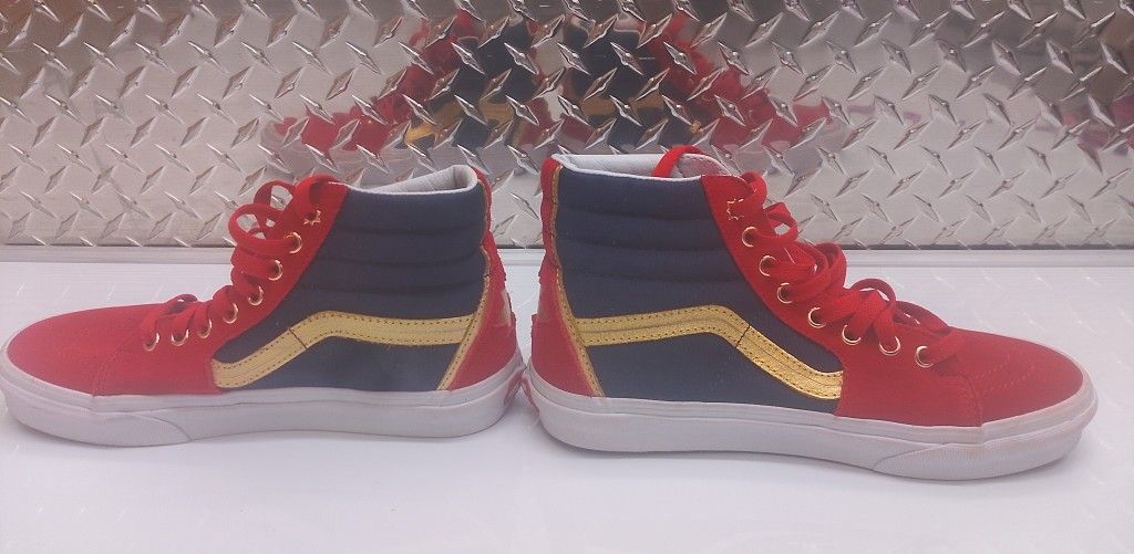 Vans Captain Marvel Women's size 8 or Men's 6.5 Limited Edition SK8 Sneakers
