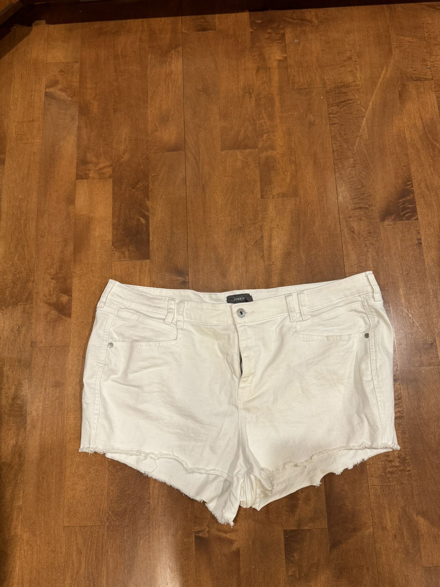 Woman’s torrid Plus Size Jeans Shorts Shipping Avaialbe 