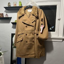 Elegant Coat Brand French Connection Camel 