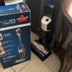 Vacuum cleaner and mop all in one !
