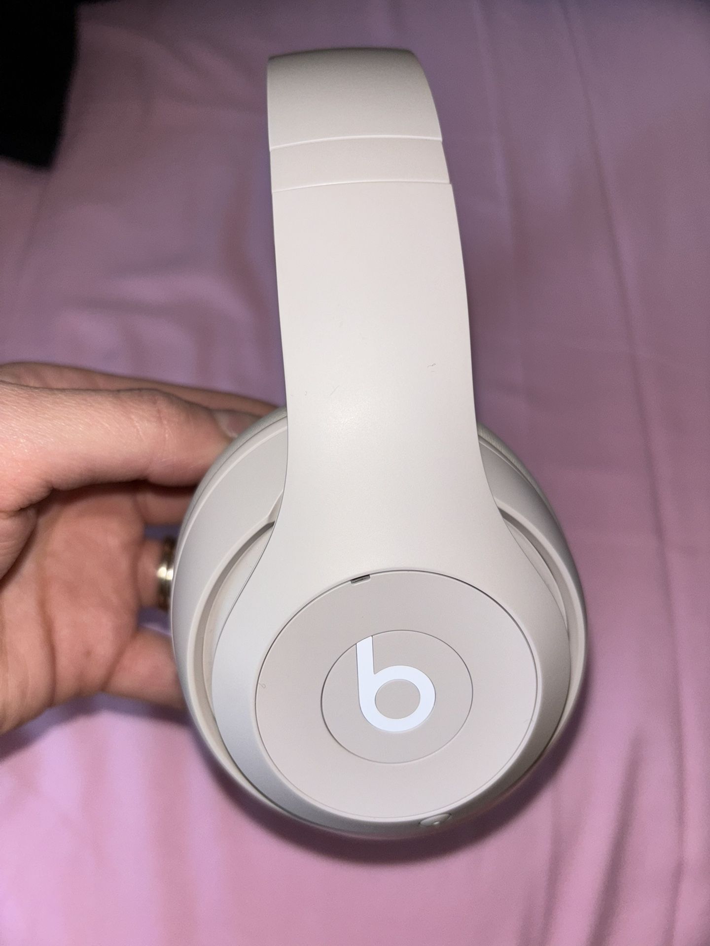 Beats Studio Pro Wireless Noise Cancelling