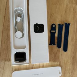Apple Watch SE 1 Gen 44mm Aluminum Black Case Blue Band