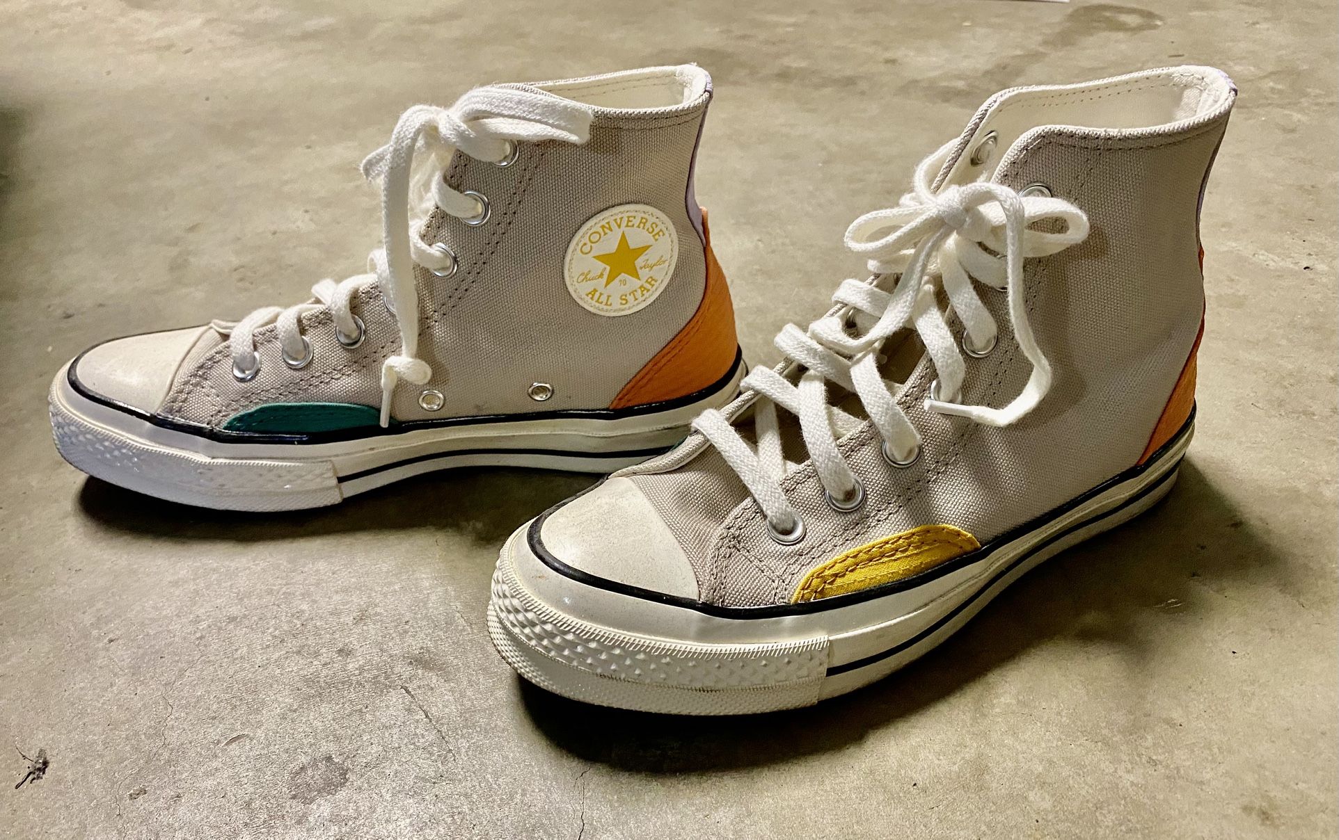 Converse Shoes Size 6