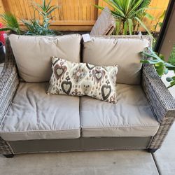 Outdoor Furniture Loveseat 
