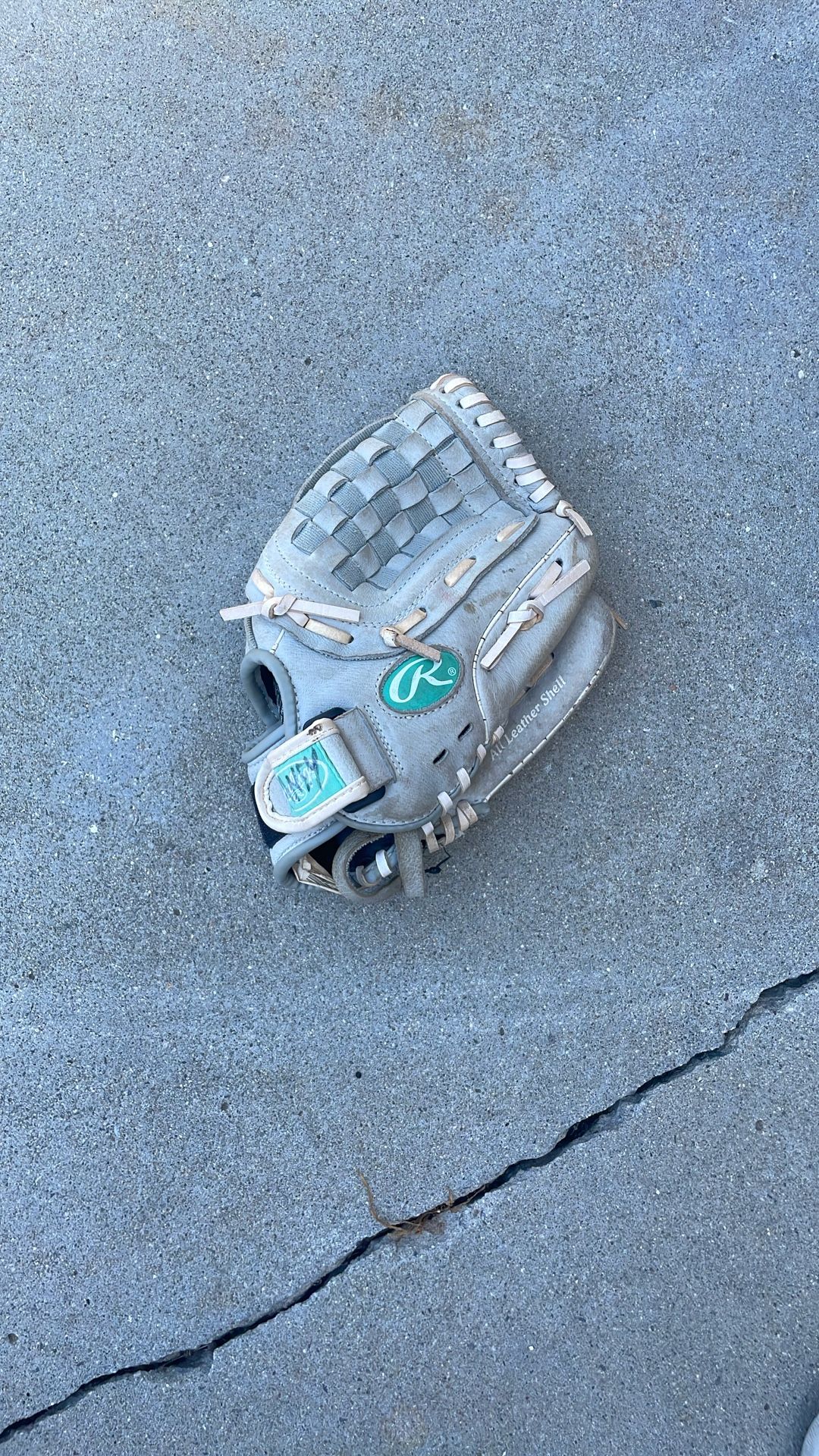 Rawlings Kids Softball Glove