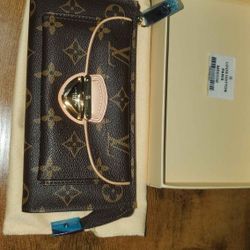 LV Louis Vuitton Monogram Canvas Astrid Wallet