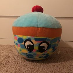 Stuffed Animals / Cupcake