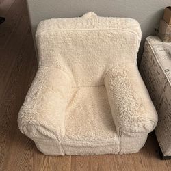 Pottery Barn Kids Anywhere Chair – Kids Size – Sherpa Cover - Cream/Ivory - Excellent Condition