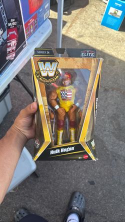 Wwe hulk hogan figure