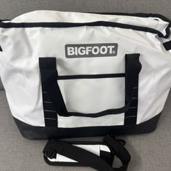 Bigfoot Insulated Large Tote Cooler Bag - NEW