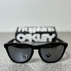 Oakley Frogskin Sunglasses Polarized Lenses 