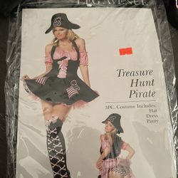 Leg Avenue Treasure Hunt Pirate Costume