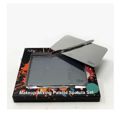 Makeup mixing palette spatula set.