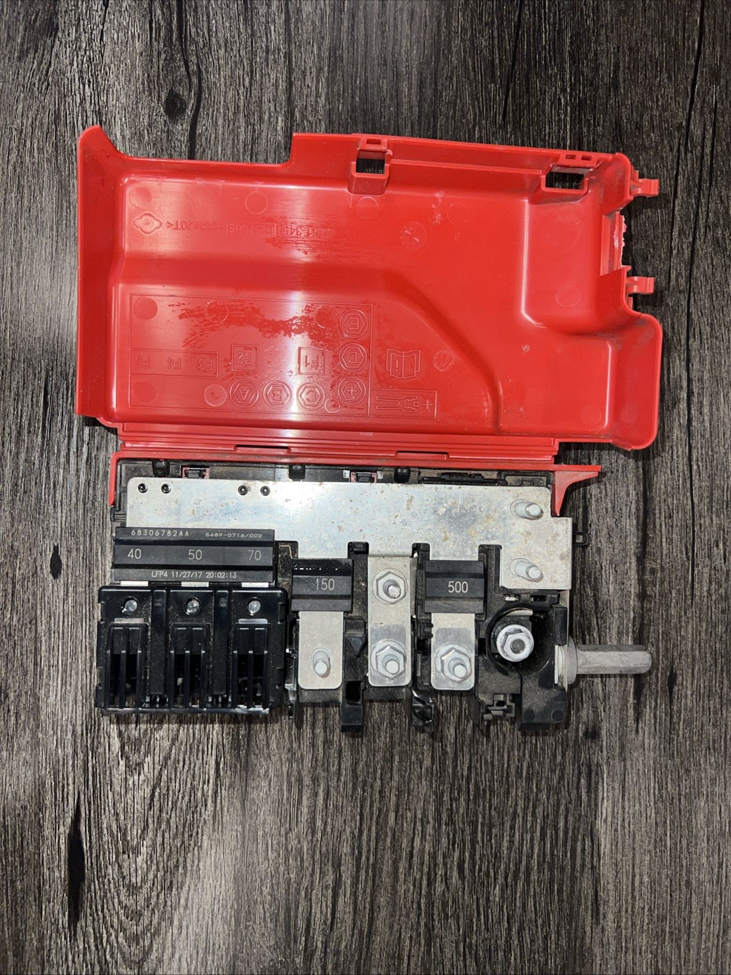 17-24 PACIFICA VOYAGER PRE FUSE FUSE BOX OEM NEW MOPAR GENUINE (contact info removed)8AB