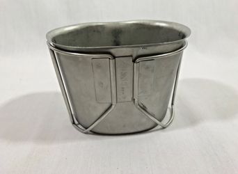 US Military Metal Canteen Cup w/ Butterfly Wire Handle US 1989 wwm