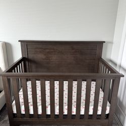 Farmhouse Baby Crib (Mattress Not Included)