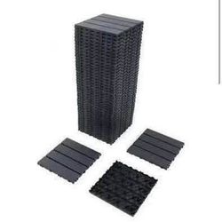 New in box 12 x 12 in. 44 Plastic Interlocking Flooring Tiles Indoor and Outdoor Patio Garden Deck