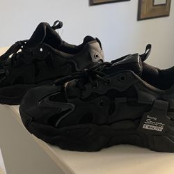 Women’s Shadow Runner Sneakers 