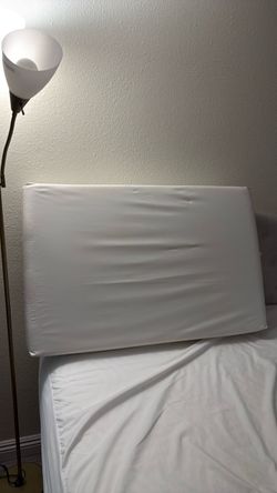 Memory foam crib mattress