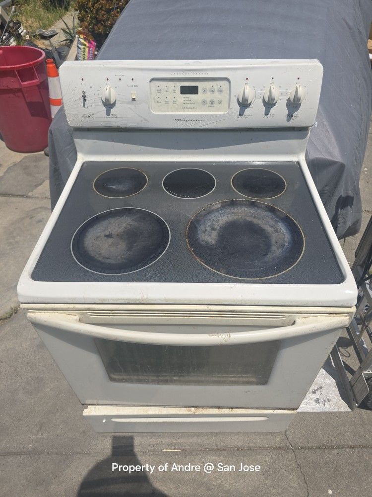 Free Electric Range