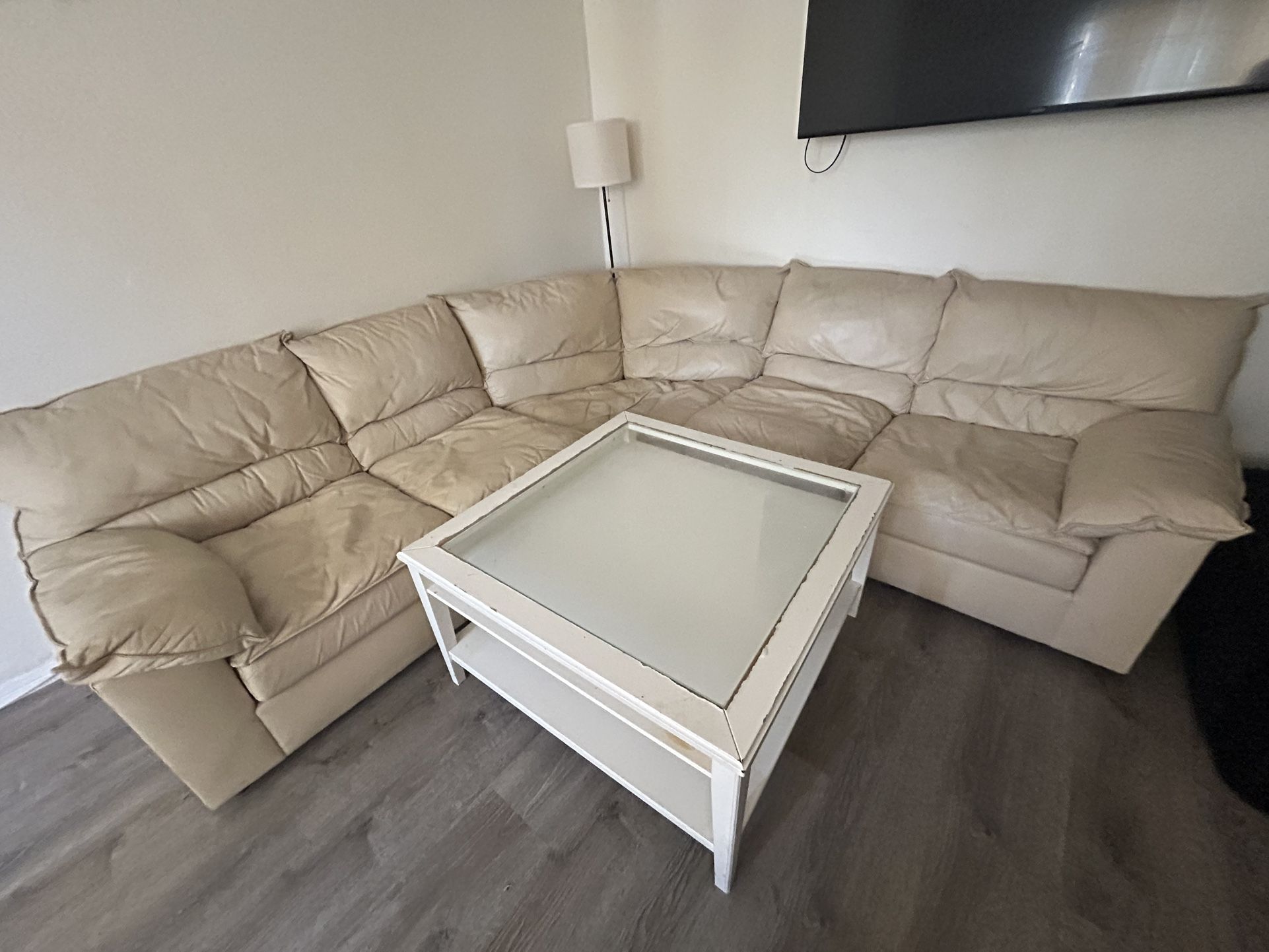 Sofa & Table