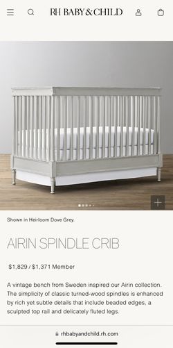 Restoration Hardware Baby Crib / Toddler Bed