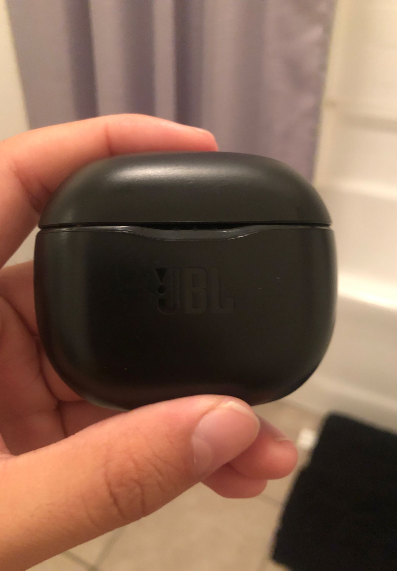 JBL wireless headphones (barely used)