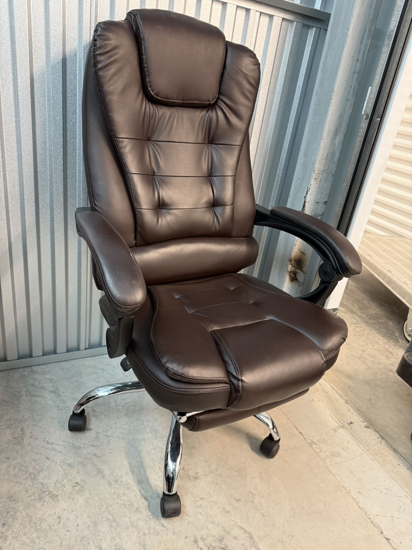 Executive Ergonomic Leather Swivel Reclining Office Chair