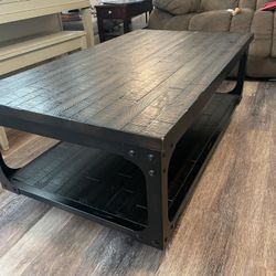 Large, Rolling, Lift-Up Coffee Table with Storage (baskets extra)