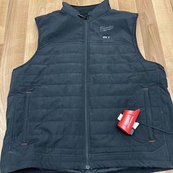 Milwaukee Men's X-Large M12 12-Volt Lithium-lon Cordless Axis Black Heated Vest(No battery)