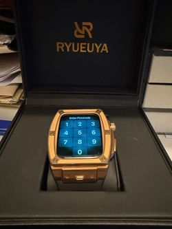 Gen5 Apple Watch with Ryueuya hard case and band.