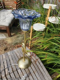 Blue Glass Flower Lamp