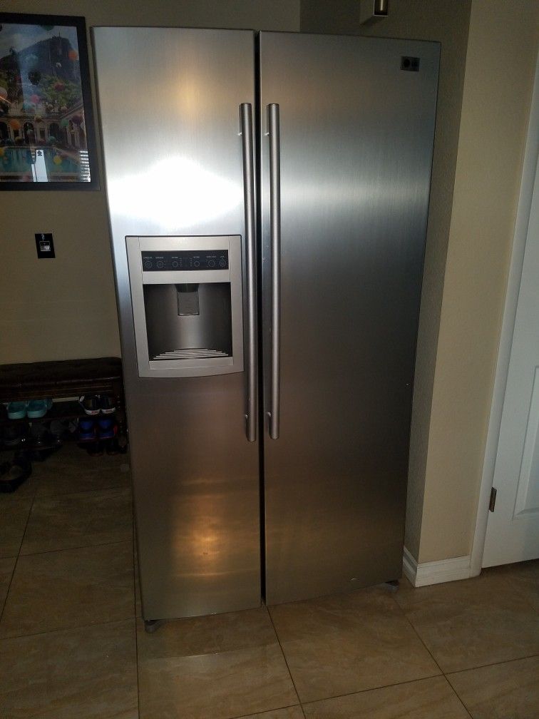 LG Refridgerator