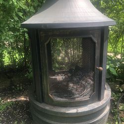 Large Metal Fireplace Pit for Your Patio