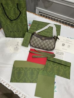 Gucci GG Supreme Mini Shoulder Bag